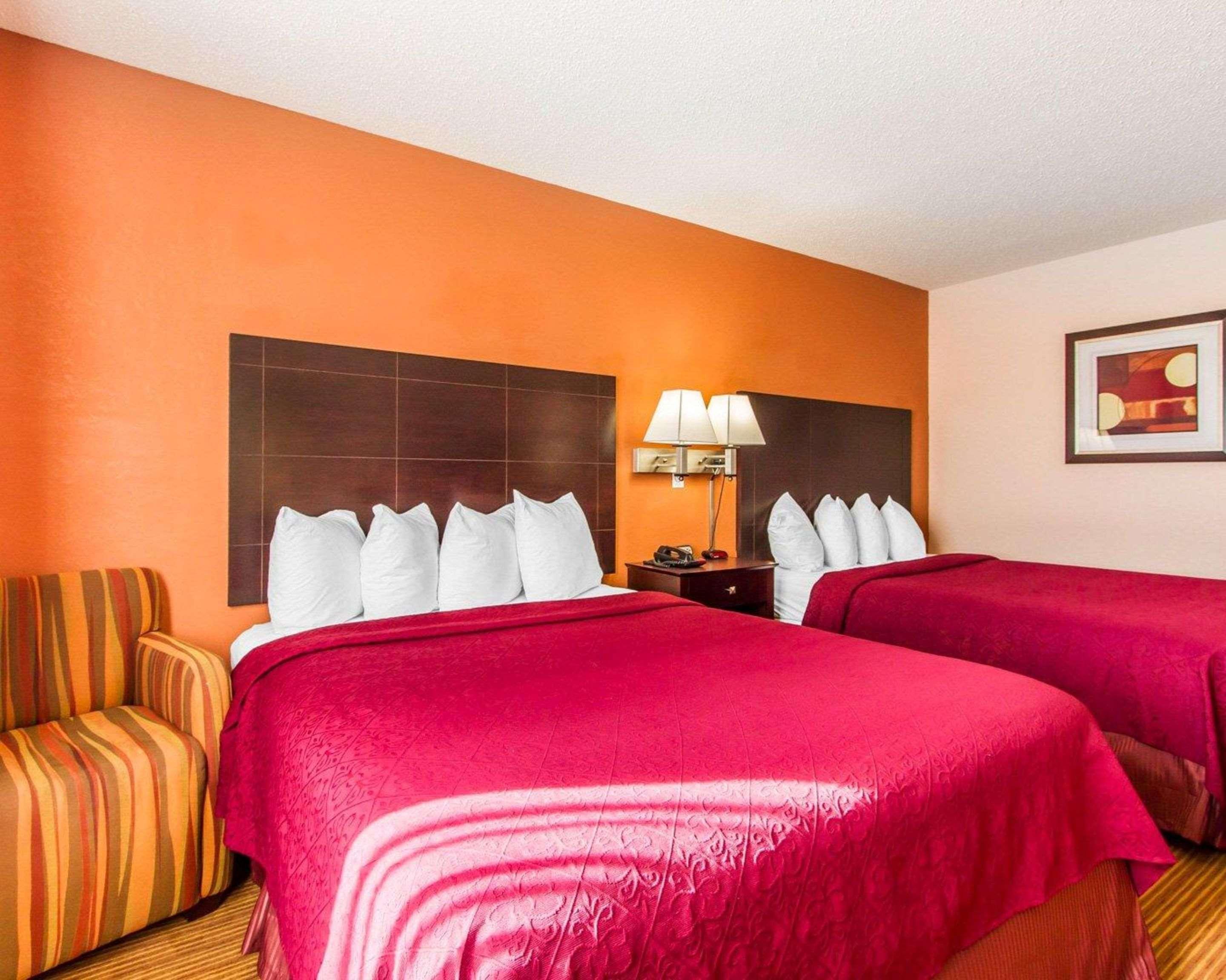 Quality Inn & Suites Ottumwa North Exteriér fotografie
