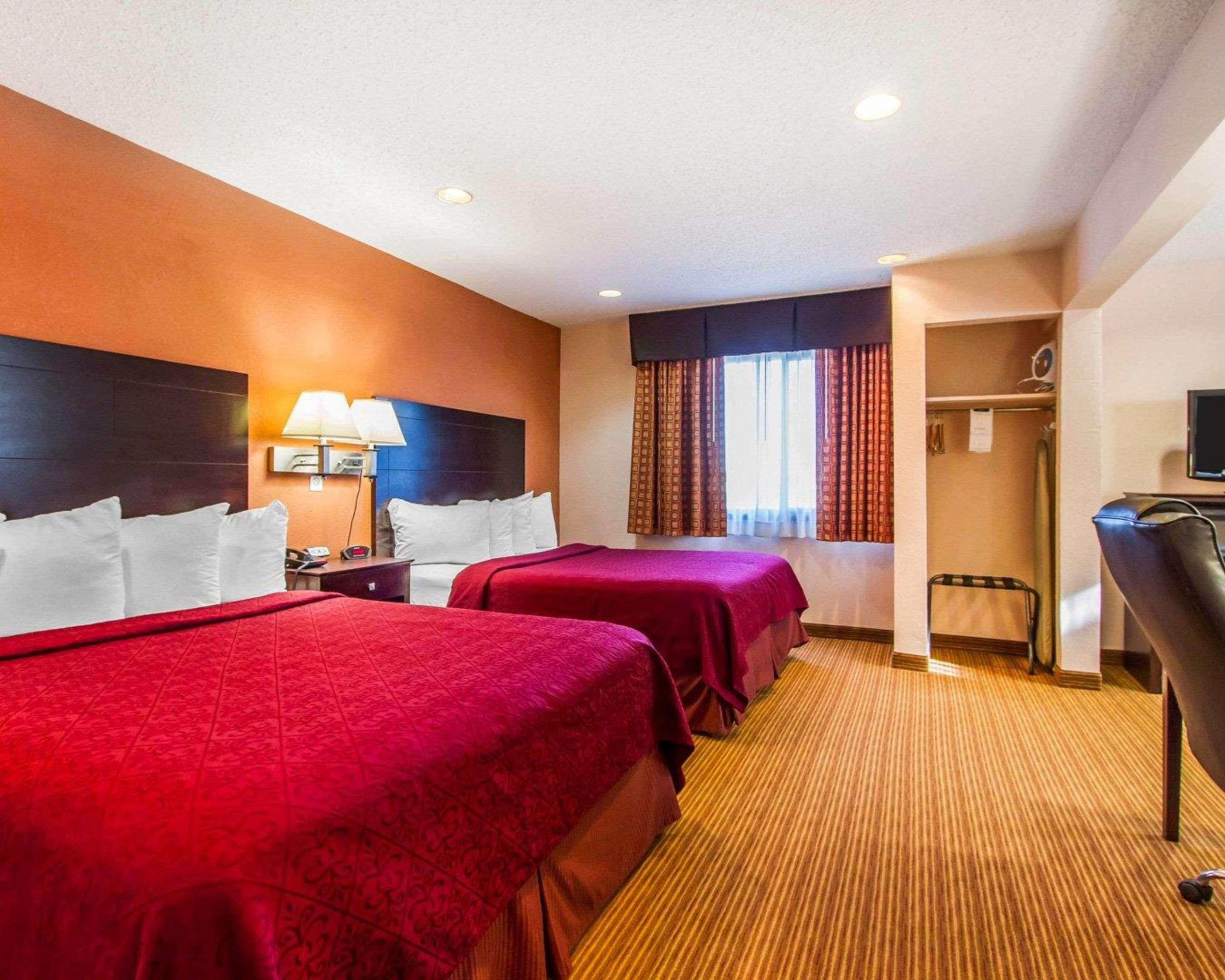 Quality Inn & Suites Ottumwa North Exteriér fotografie