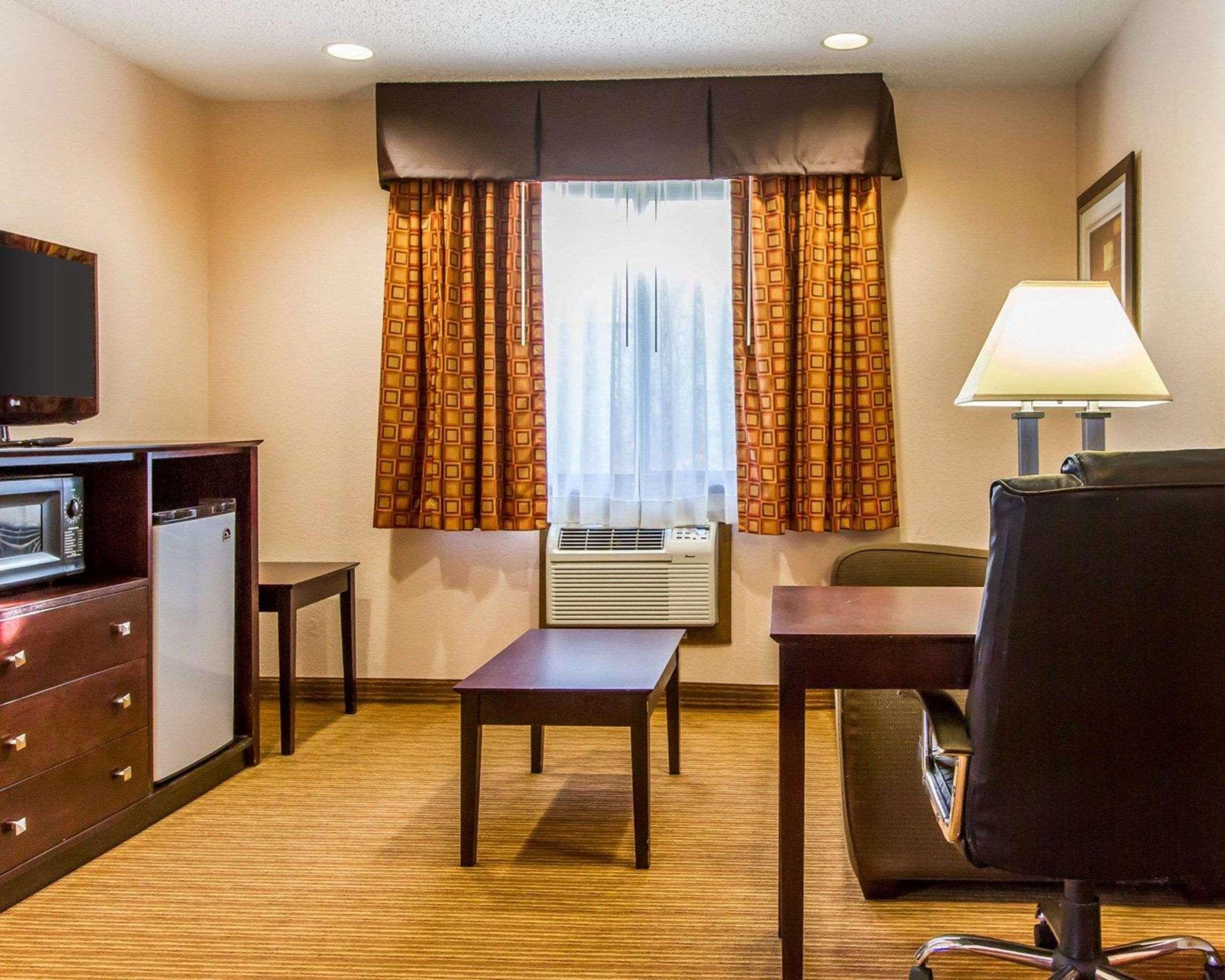 Quality Inn & Suites Ottumwa North Exteriér fotografie