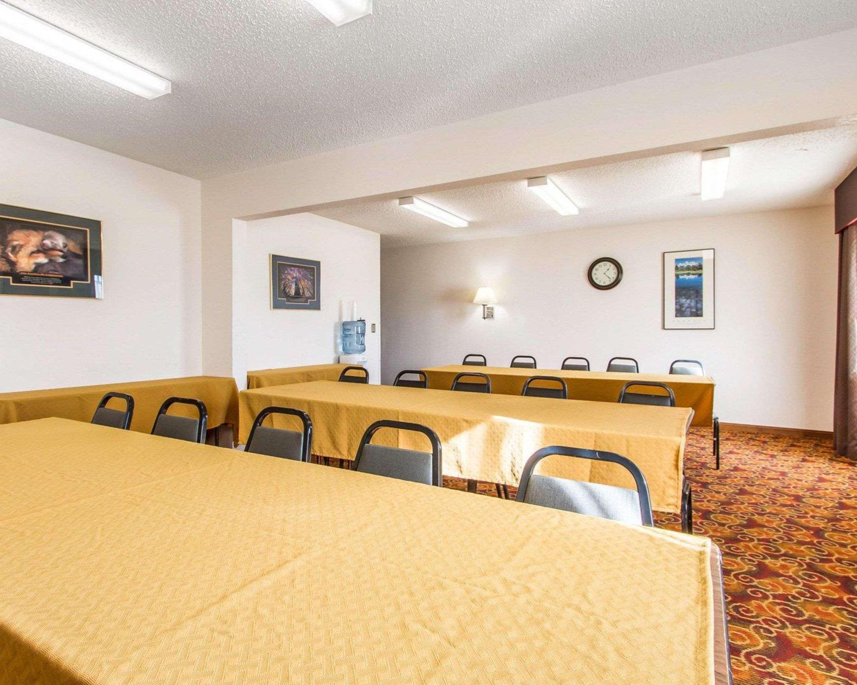 Quality Inn & Suites Ottumwa North Exteriér fotografie