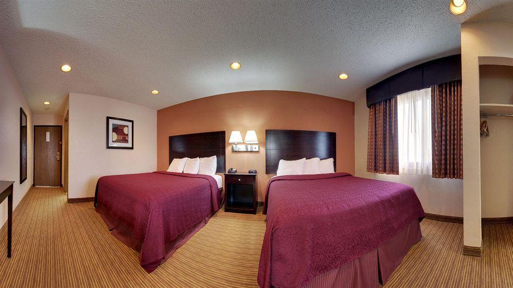 Quality Inn & Suites Ottumwa North Exteriér fotografie
