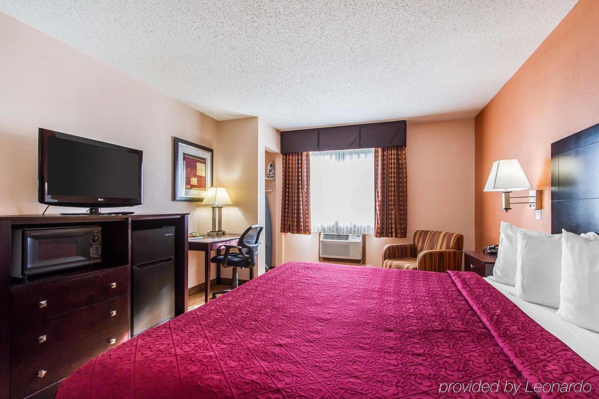 Quality Inn & Suites Ottumwa North Exteriér fotografie