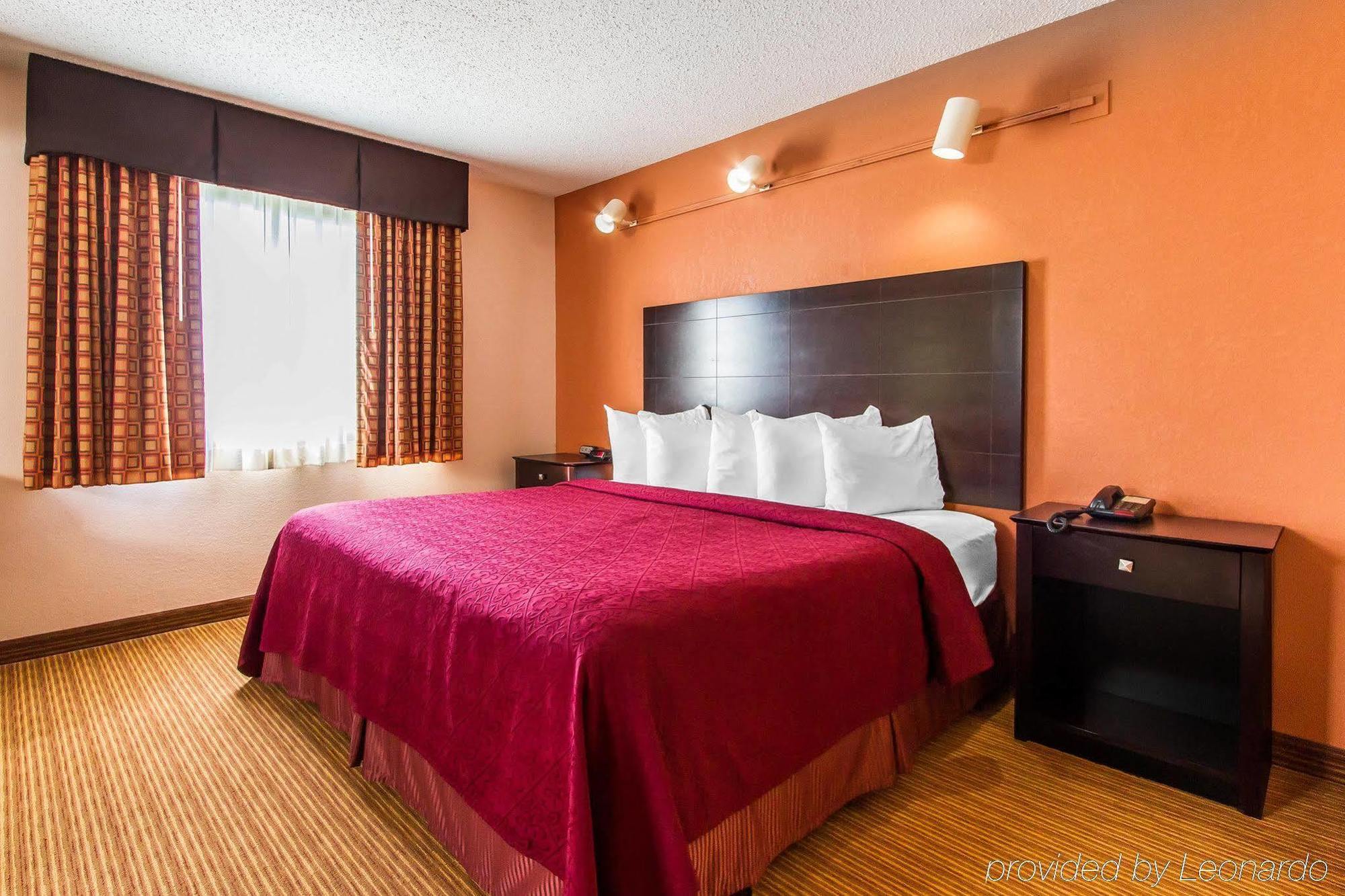Quality Inn & Suites Ottumwa North Exteriér fotografie