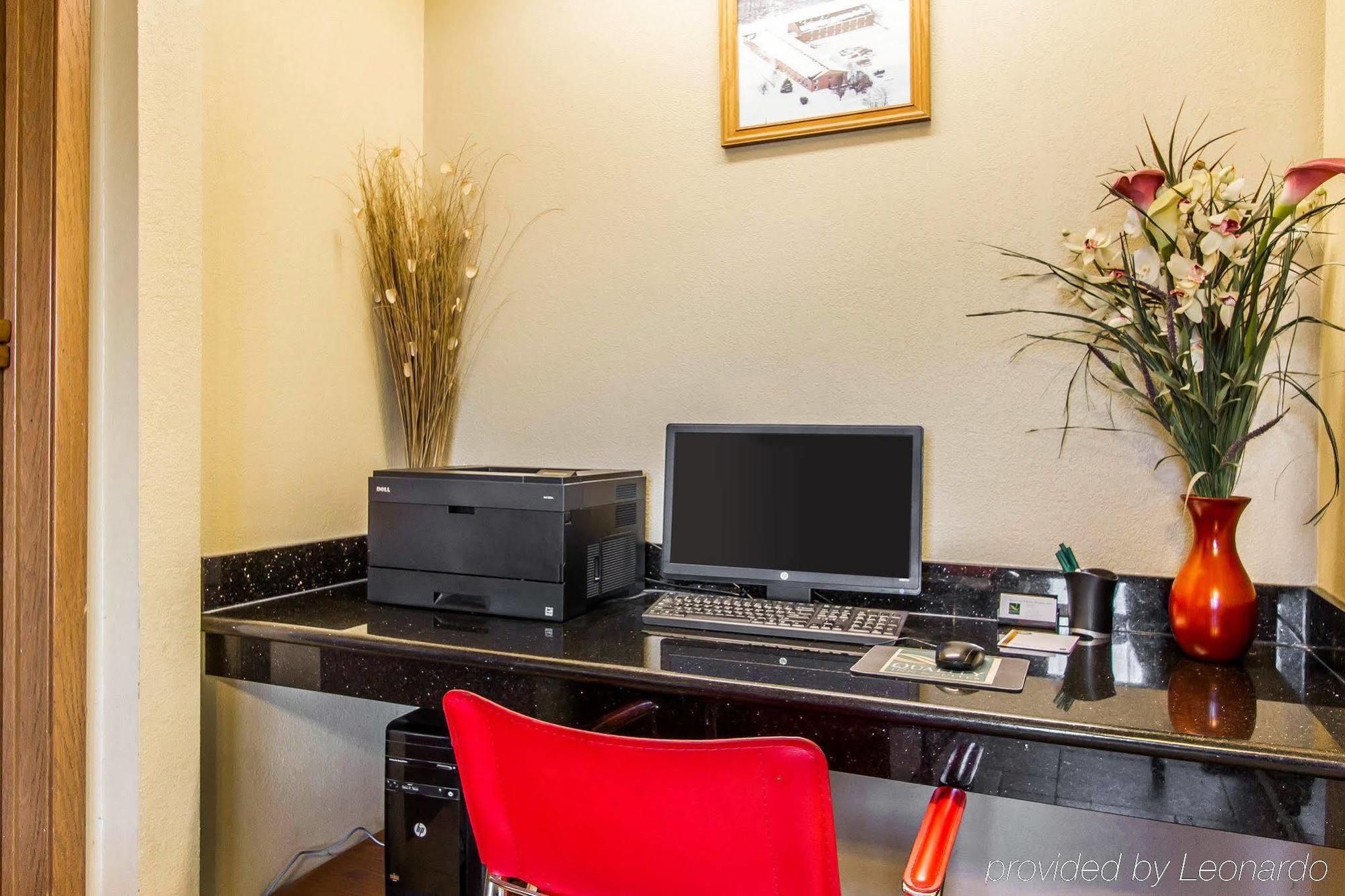 Quality Inn & Suites Ottumwa North Exteriér fotografie