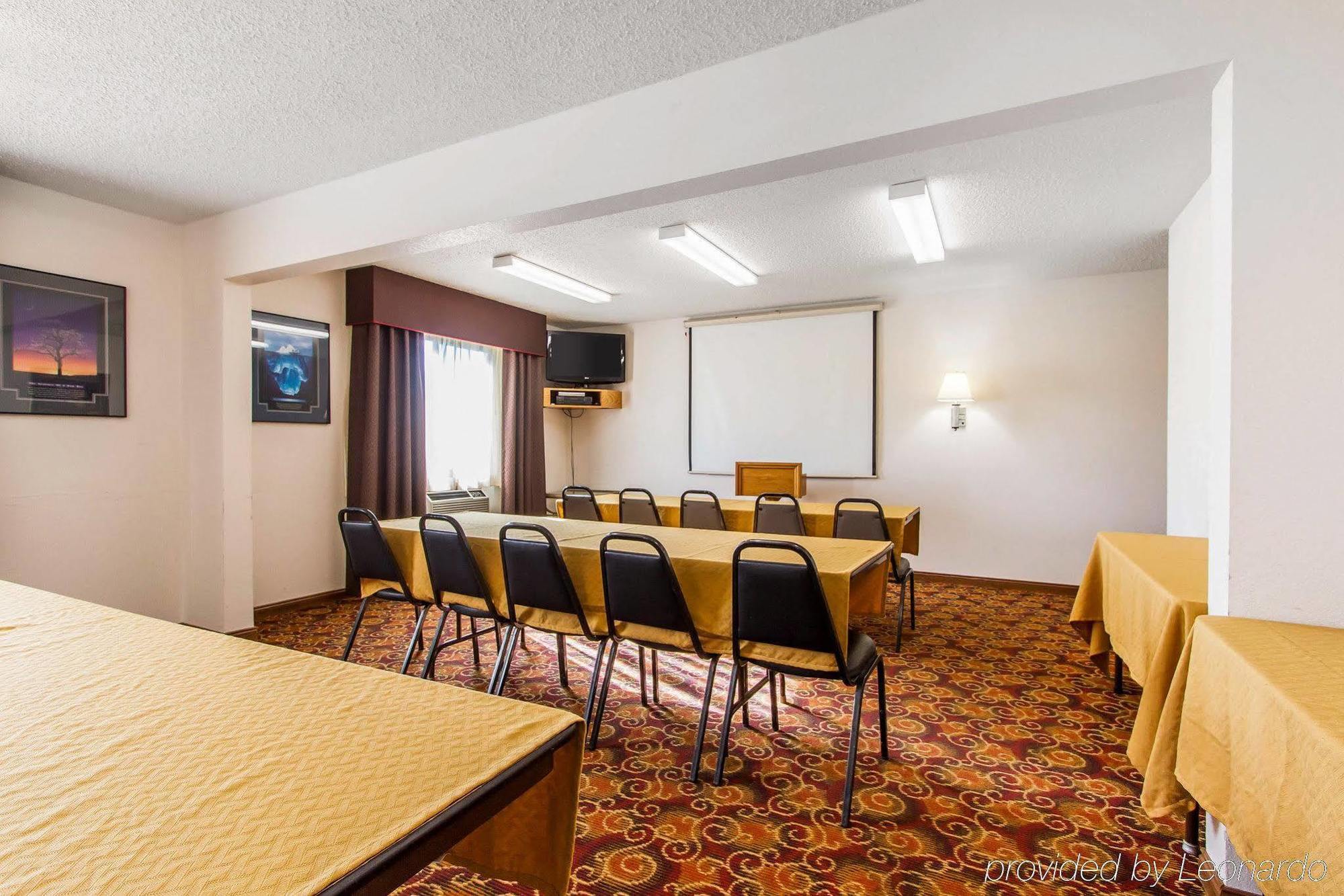 Quality Inn & Suites Ottumwa North Exteriér fotografie